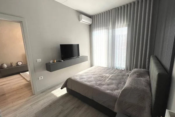 Shtepi me qera Apartament ne Tirane, 1+1, Mobilimi E mobiluar, Pagesa 850  Euro.