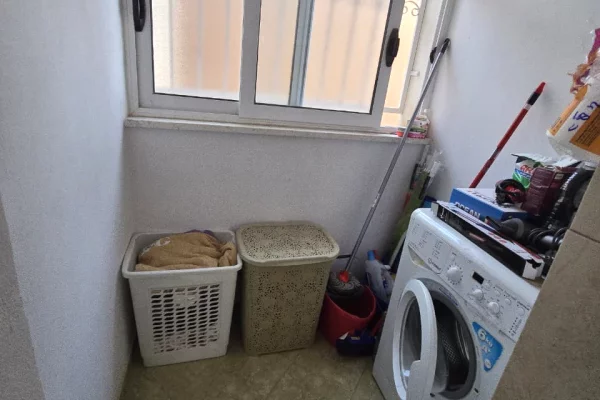 Shtepi me qera Apartament ne Tirane, 1+1, Mobilimi E mobiluar, Pagesa 38,000  Leke.