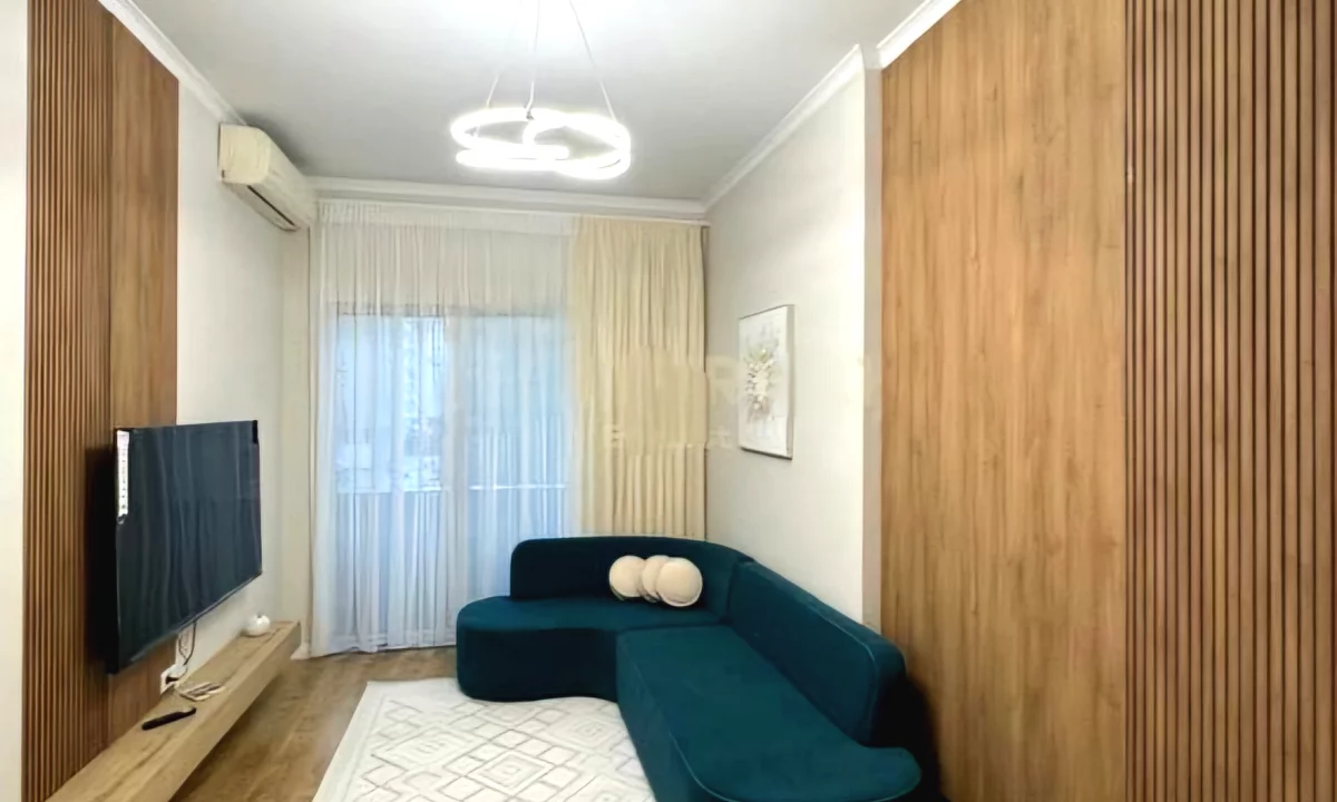 Shtepi ne shitje Apartament ne Tirane, 1+1, Mobilimi E mobiluar, Pagesa 130,000  Euro.
