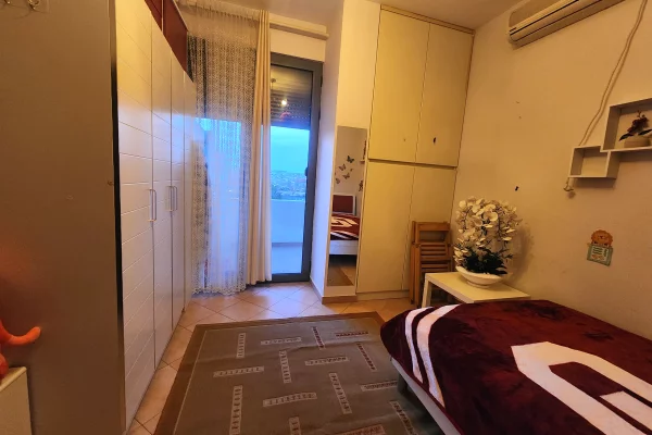 Appartamento in affitto a Tirana 2+1, Arredato