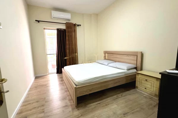 Shtepi me qera Apartament ne Tirane, 2+1, Mobilimi E mobiluar, Pagesa 600  Euro.