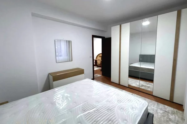 Shtepi me qera Apartament ne Tirane, 2+1, Mobilimi E mobiluar, Pagesa 600  Euro.