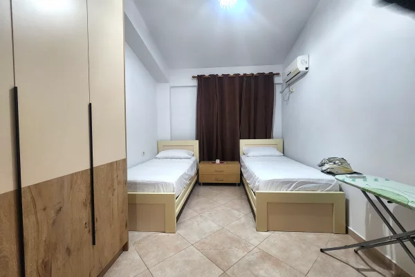 Shtepi me qera Apartament ne Tirane, 1+1, Mobilimi E mobiluar, Pagesa 380  Euro.