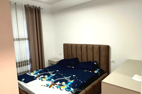 Shtepi me qera Apartament ne Tirane, 1+1, Mobilimi E mobiluar, Pagesa 500  Euro.