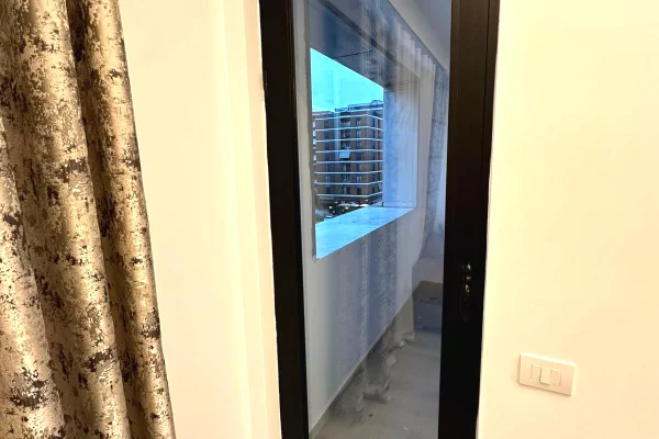 Shtepi me qera Apartament ne Tirane, 1+1, Mobilimi E mobiluar, Pagesa 500  Euro.