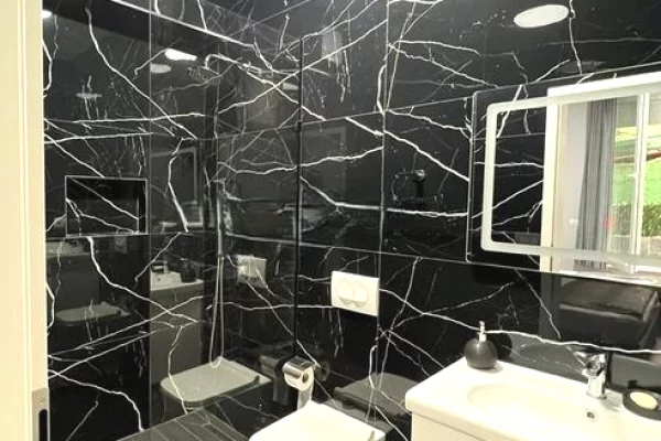 Shtepi me qera Apartament ne Tirane, 2+1, Mobilimi E mobiluar, Pagesa 700  Euro.