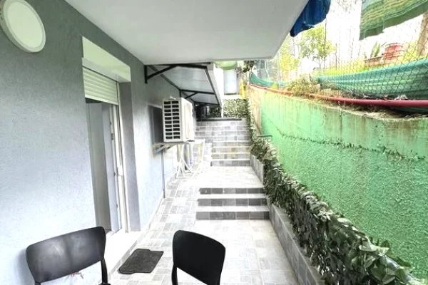 Shtepi me qera Apartament ne Tirane, 2+1, Mobilimi E mobiluar, Pagesa 700  Euro.