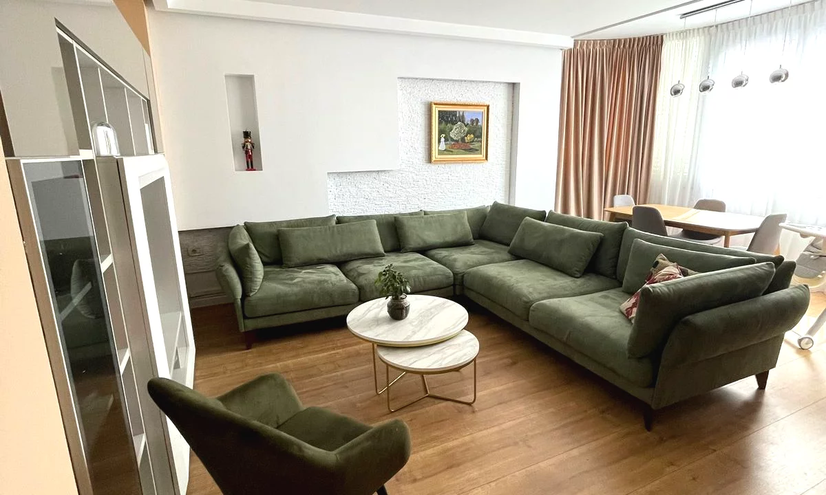 Shtepi me qera Apartament ne Tirane, 2+1, Mobilimi E mobiluar, Pagesa 1,000  Euro.
