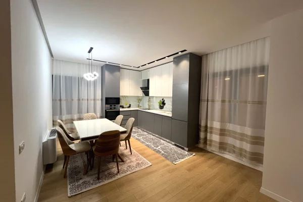 Shtepi me qera Apartament ne Tirane, 3+1, Mobilimi E mobiluar, Pagesa 1,000  Euro.