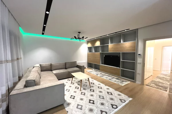 Shtepi me qera 3+1 ne Tirane - 1,000 Euro