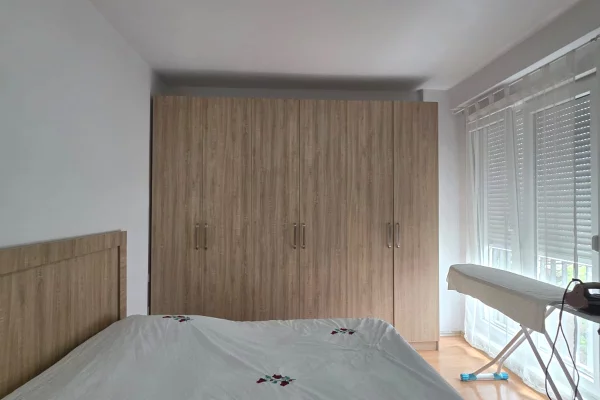 Shtepi me qera Apartament ne Tirane, 2+1, Mobilimi E mobiluar, Pagesa 600  Euro.