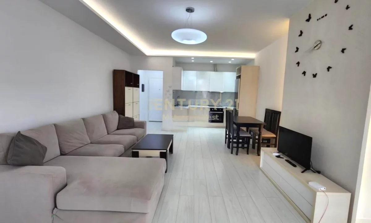 Shtepi me qera Apartament ne Tirane, 2+1, Mobilimi E mobiluar, Pagesa 700  Euro.