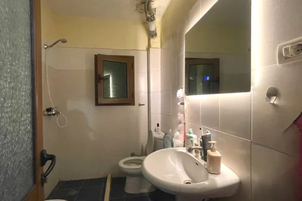 Apartment for sale in Tirana 1+1, In Part