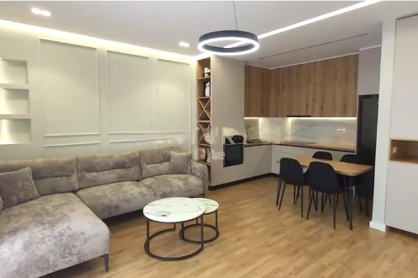 Shtepi me qera Apartament ne Tirane, 1+1, Mobilimi E mobiluar, Pagesa 650  Euro.