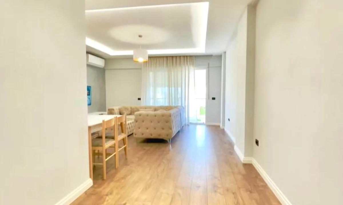 Shtepi me qera Apartament ne Tirane, 2+1, Mobilimi E mobiluar, Pagesa 800  Euro.