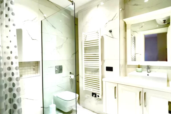 Shtepi me qera Apartament ne Tirane, 2+1, Mobilimi E mobiluar, Pagesa 800  Euro.