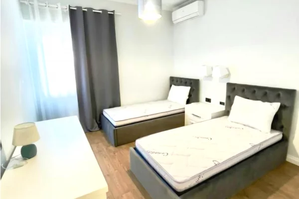 Shtepi me qera Apartament ne Tirane, 2+1, Mobilimi E mobiluar, Pagesa 800  Euro.
