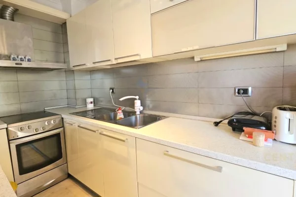 Apartment for sale in Tirana 1+1, In Part