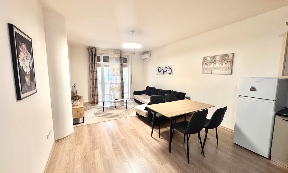 Shtepi me qera Apartament ne Tirane, 1+1, Mobilimi E mobiluar, Pagesa 60,000  Leke.