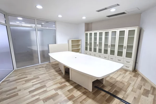 ZYRE PER QERA TE PAVAROTTI!
