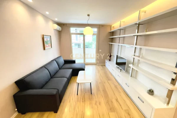 Shtepi me qera 1+1 ne Tirane - 690 Euro