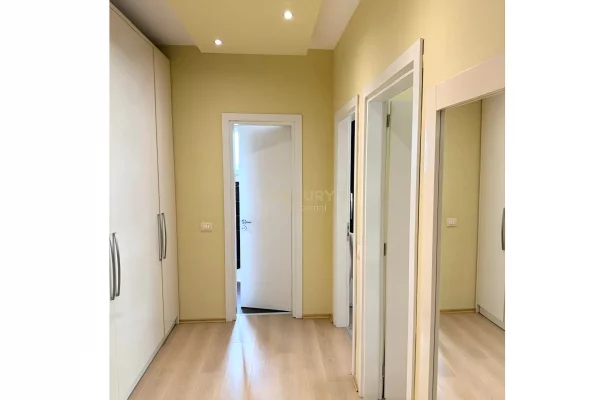 Shtepi me qera Apartament ne Tirane, 2+1, Mobilimi E mobiluar, Pagesa 65,000  Leke.