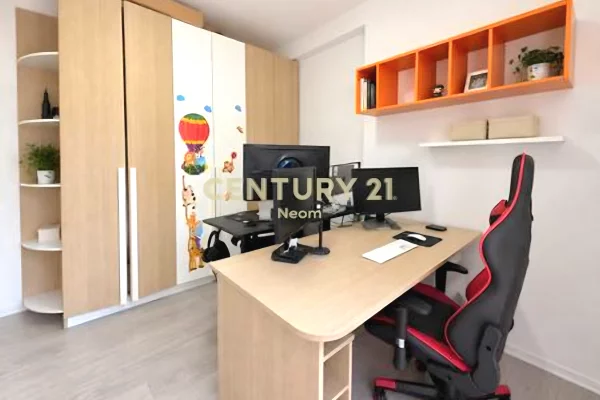 Shtepi me qera Apartament ne Tirane, 2+1, Mobilimi E mobiluar, Pagesa 700  Euro.