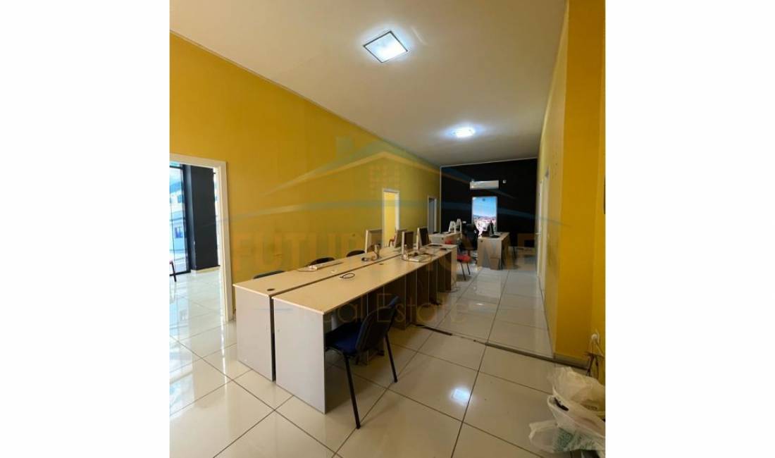 Qera, Ambient Biznesi, Qender Tirane