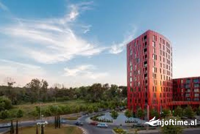 Ambiente Commerciale in Affitto 3+1 a Tirana - 1,500 Euro