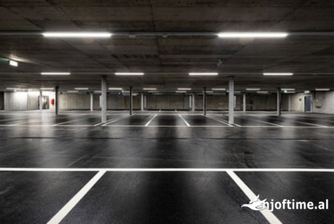 18 POSTE PARKIMI NE SHITJE TEK KOMPLEKSI MIRABELLA / PRANE OXHAKUT