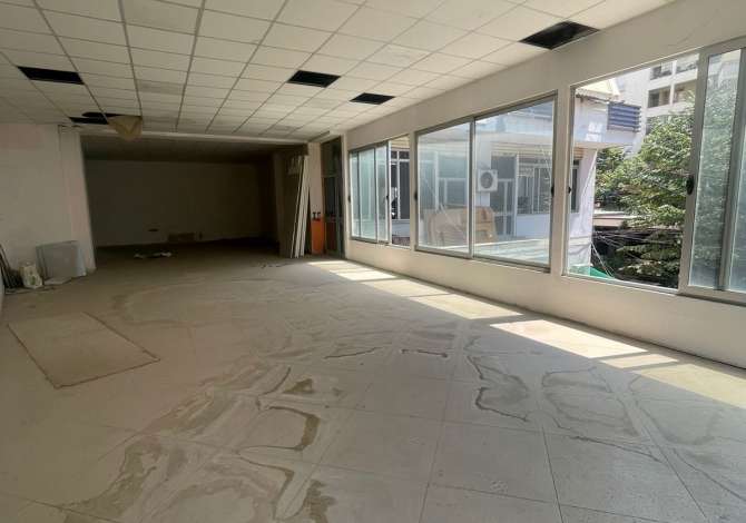 Ambient me qera ish tregu elektrik 