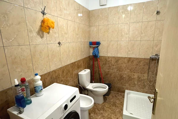 Appartamento in affitto a Tirana 1+1, Arredato