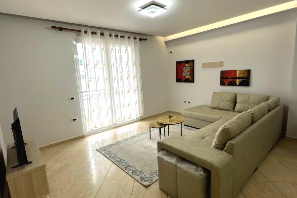 Appartamento in affitto a Tirana 1+1, Arredato