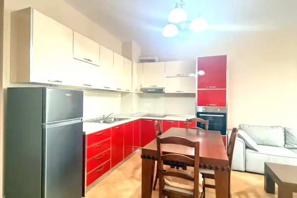 Shtepi me qera Apartament ne Tirane, 2+1, Mobilimi E mobiluar, Pagesa 60,000  Leke.
