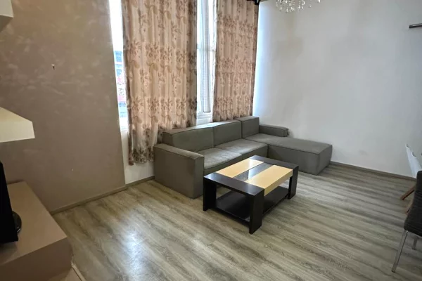 Penthouse (panoramic top floor) for rent in Tirana 1+1, Furnished
