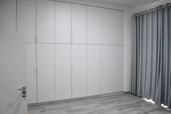 Shtepi me qera Apartament ne Tirane, 4+1, Mobilimi E mobiluar, Pagesa 1,500  Euro.