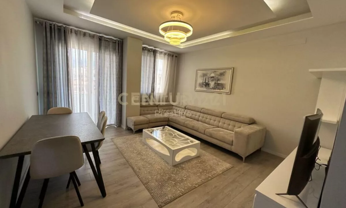 Shtepi ne shitje Apartament ne Tirane, 2+1, Mobilimi E mobiluar, Pagesa 350,000  Euro.