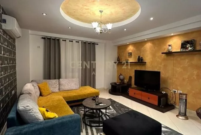 Shtepi ne shitje 2+1 ne Tirane - 350,000 Euro