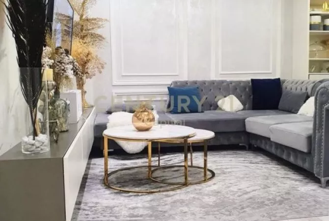 Shitet apartament 2+1 tek Liqeni i Thate !