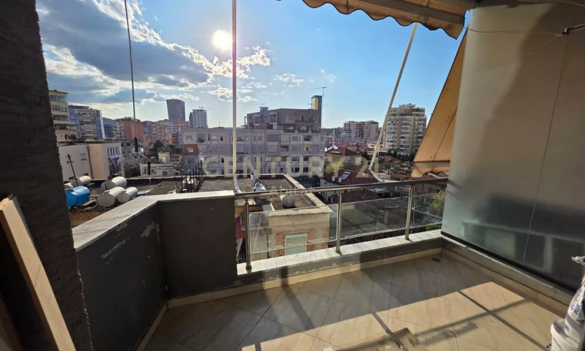 Shtepi ne shitje Apartament ne Tirane, 2+1, Mobilimi Bosh, pa mobiluar, Pagesa 179,000  Euro.