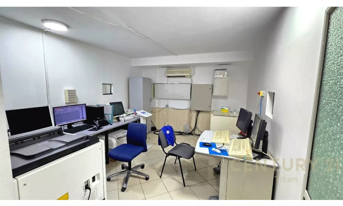 Disponojme per Qira Godine tek Spitali Ushtarak!