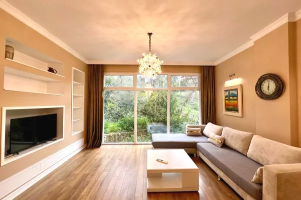 Jepet me qera apartaman 2+1+ post parkimi tek Liqeni i Thate !