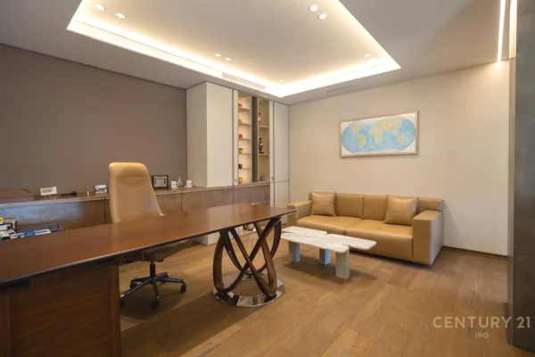 Business Property in Sale 3+1 in Tirana - 700,000 Euro