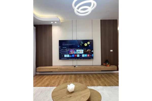 Shtepi ne shitje Apartament ne Tirane, 2+1, Mobilimi E mobiluar, Pagesa 173,000  Euro.