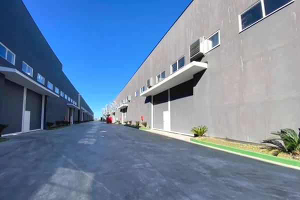 Business Property for Rent 4+1 in Tirana - 4,000 Euro