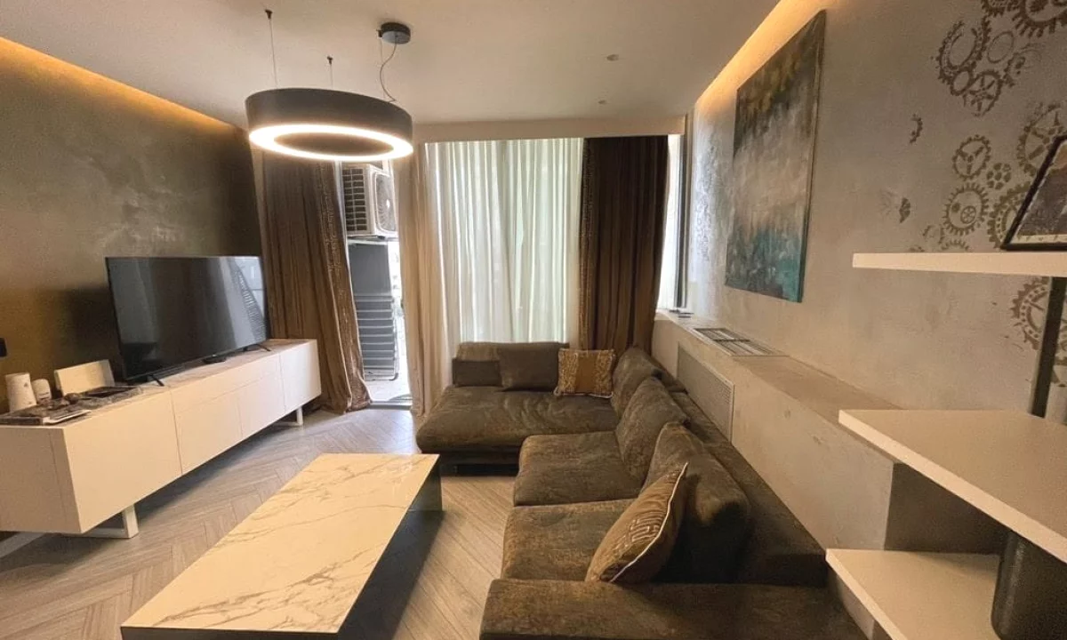 Shtepi ne shitje Apartament ne Tirane, 2+1, Mobilimi E mobiluar, Pagesa 280,000  Euro.