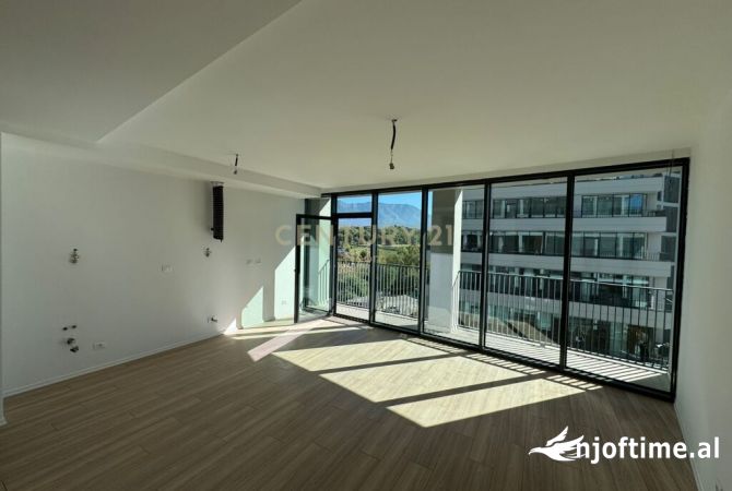 JAPIM ME QIRA ZYRE, TEK REZIDENCA LAKE VIEW, LIQENI I TIRANES !!!