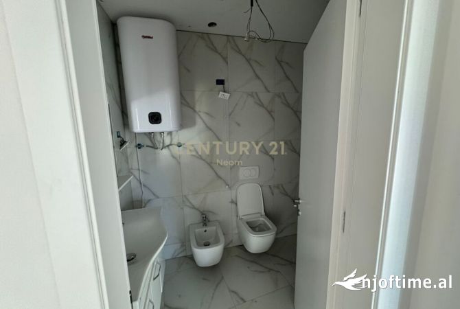 JAPIM ME QIRA ZYRE, TEK REZIDENCA LAKE VIEW, LIQENI I TIRANES !!!