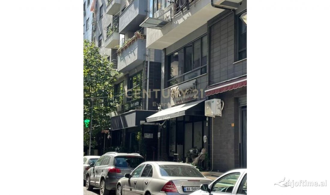 ISH BLLOKU, JAPIM AMBIENT KOMERCIAL PER QIRA