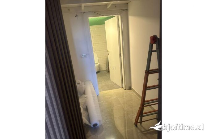 Zyre me Qira ne Bulevardi i Ri , Hipoteka 